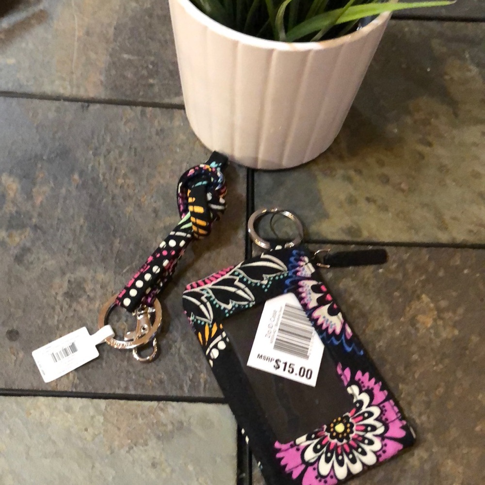Vera Bradley zip id  & lanyard Bandana swirl